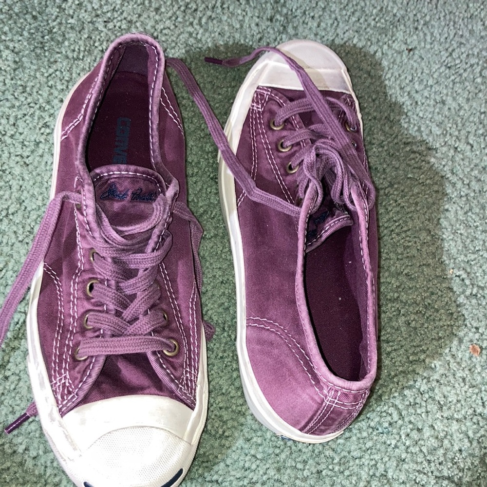 Women’s burgundy Jack Purcell sneakers